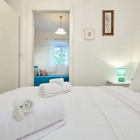 Ahava Dubrovnik
