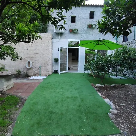 Ahava Dubrovnik